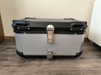 Zadní motokufr TopCase 65L hliníkový stříbrný - 3