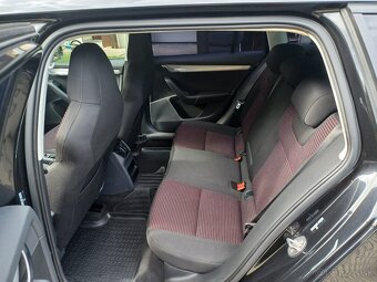 Škoda Octavia Combi 2.0 TDI Ambition DSG - 3