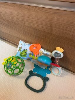 Hračky pre bábetko 0-10m - 3