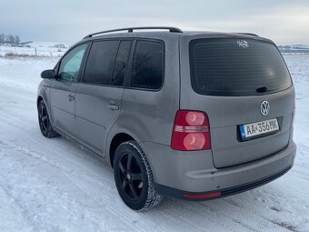 Volkswagen Touran - 3