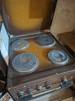 Predám elektrický sporák - 3