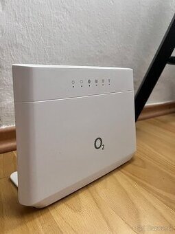 O2 antena 5G Zyxel NR7303 - 3