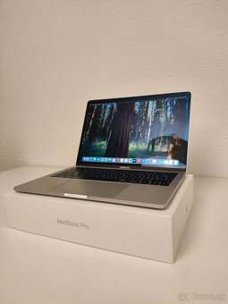 MacBook Pro 2019 | i5 • 8GB • 256GB SSD - 3