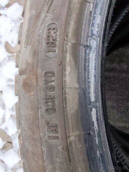 225/40 R19 zimne - 3