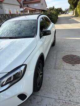 Mercedes gla 180d - 3