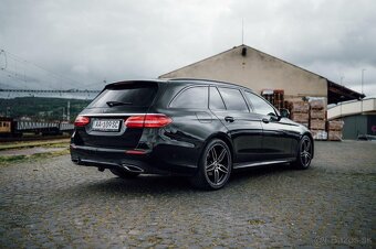 Mercedes-Benz E220d AMG - 3