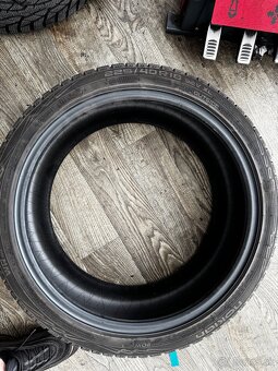 Nokian 225/40 R18 - 3