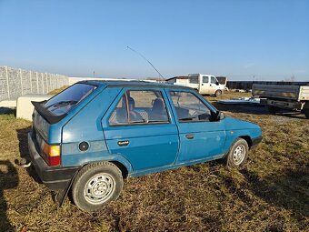 ŠKODA FAVORIT 135L - 3