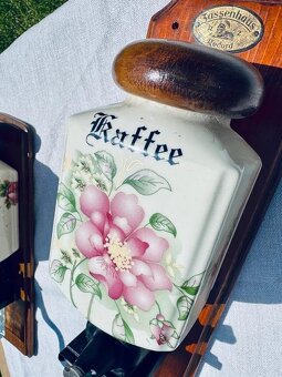 Starožitný porcelánový mlynček na kávu RZ - 3