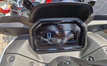 Yamaha Xmax125 - 3