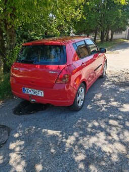 Suzuki Swift 1.3i - 3