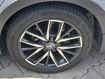 Predam/vymenim original Toyota Corolla Set 225/45 R17 91W - 3
