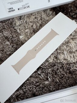 Predám Apple Watch Series 8 41mm Star - 3