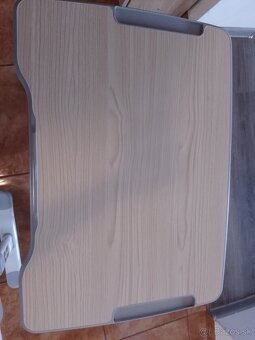 Pisaci stolik - 3