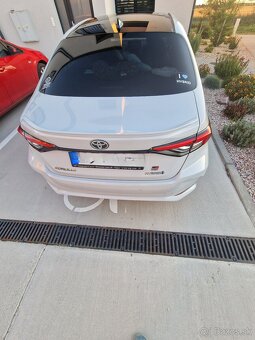 Predam Toyota Corolla Sedan GR Sport 2022 - 3