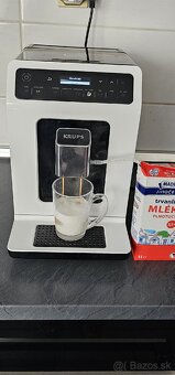 Kávovar Krups EA89 - 3