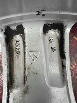 BMW Borbet cc80720 8x17 5x120 ET34 - 3