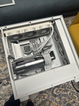 SAPPHIRE NITRO+ AMD Radeon RX 7900 XTX Vapor-X 24G - 3