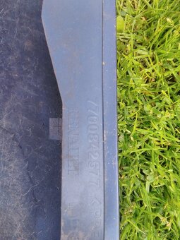 Predný pravý blatník na Renault Thalia 1999 až 2001 - 3