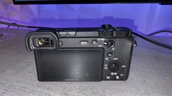 Sony a6600 + príslušenstvo - 3