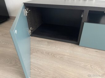 Skrinka pod tv - 3