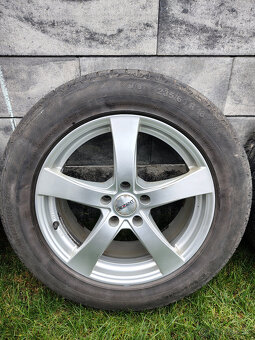 Kolesá 235/60 R18, disk 8Jx18 - 3