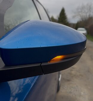 Dynamické led smerovky na skoda octavia 3 combi / vw t-roc - 3