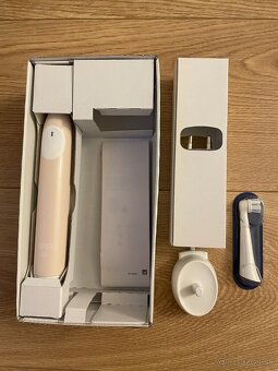 Elektrická kefka OralB iO2 - 3