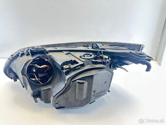 Pravé predné svetlo BMW E60 E61 Dynamic xenon - 3