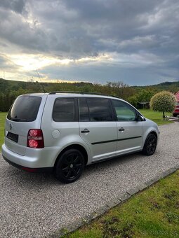 Volkswagen Touran 1,9 TDI, 2009 - 3