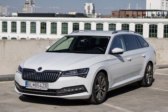 Škoda Superb Combi 2.0 TSI 2019 - 3