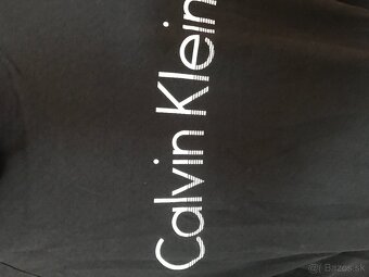 CALVIN KLEIN originál damske tricko z kapucňou S/M - 3