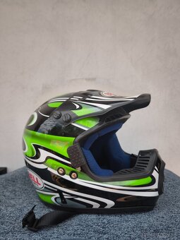 Predám nové prilby po 15€ - 3