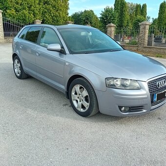 Audi A3 2L benzín automat - 3