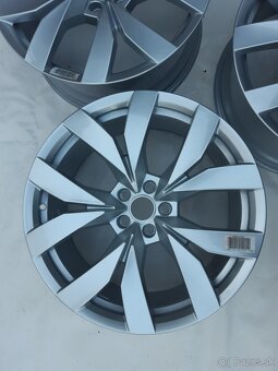 Alu disky Volkswagen Touareg 3 R20 Montero - 3
