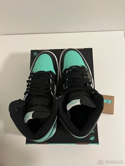 AIR JORDAN 1 RETRO HIGH OG (Green Glow) - 3