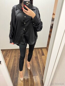 Čierna saténová košeľa - 3