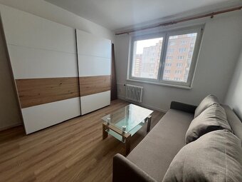 na prenájom - garzónka JAŠÍKOVA ul. - 3