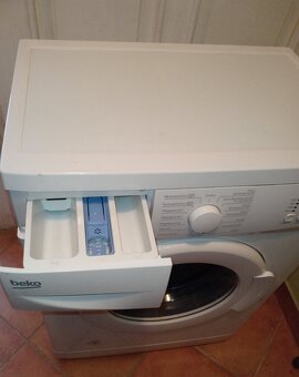 Predám plnefunkčná ÚZKA (SLIM) automatická práčka BEKO - 3