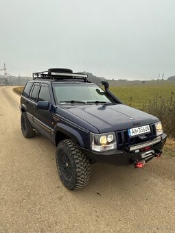Jeep Grand Cherokee 5,2 - 3
