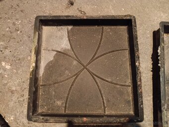 Zámková dlažba (formy) - 3