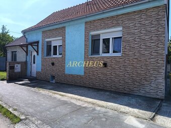 NA PREDAJ 3-IZBOVÝ RODINNÝ DOM s POZEMKOM 294 m2, PIEŠŤANY - 3