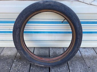 Pneu Englebert 3,25 x 19 (Francie), duše - 3