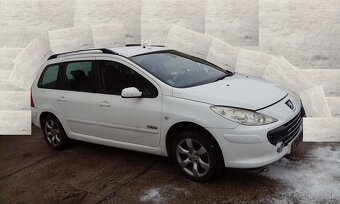 Predám náhradné diely na Peugeot 307 1,6hdi - 3