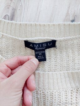 Krémový pletený sveter - 3