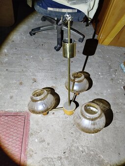 STARŠIA SKRIŇA, PERIŇÁK, LUSTER - 3