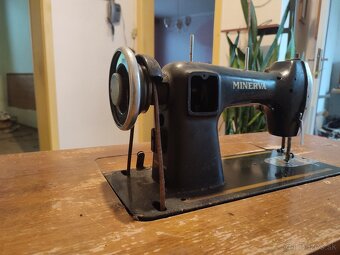 Šijací stroj Minerva - 3