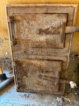 Staré revízne dvierka - 3