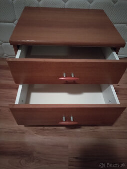 Nočný stolík - 3