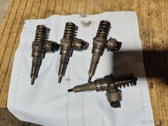 Rozpredám diely motora - 3